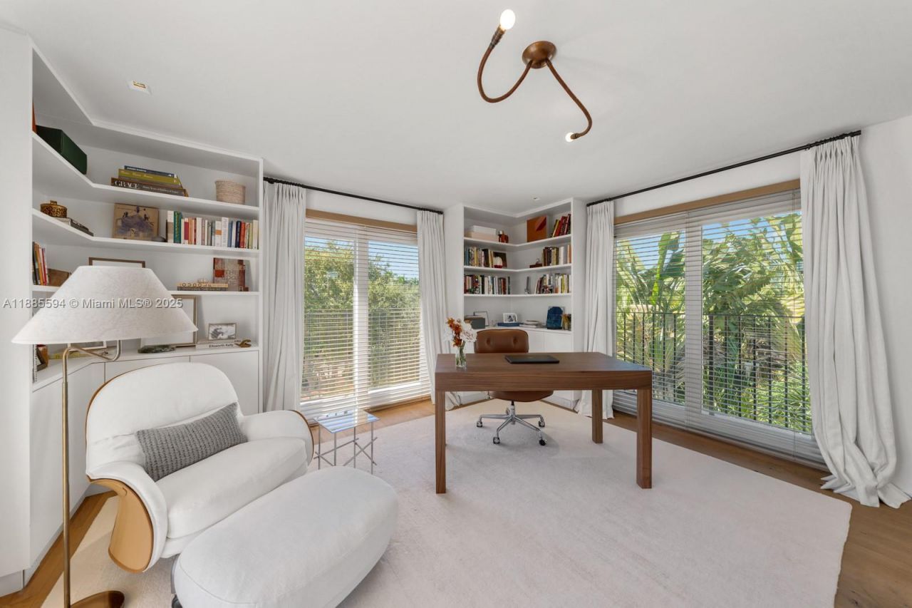 545 Casuarina Concourse, Coral Gables, FL 33143 Photo