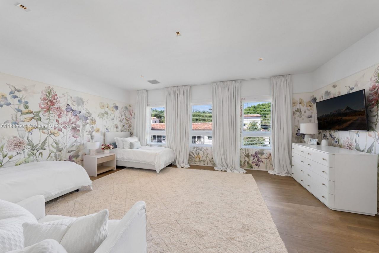 545 Casuarina Concourse, Coral Gables, FL 33143 Photo