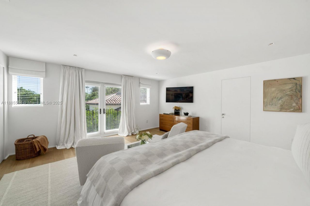 545 Casuarina Concourse, Coral Gables, FL 33143 Photo