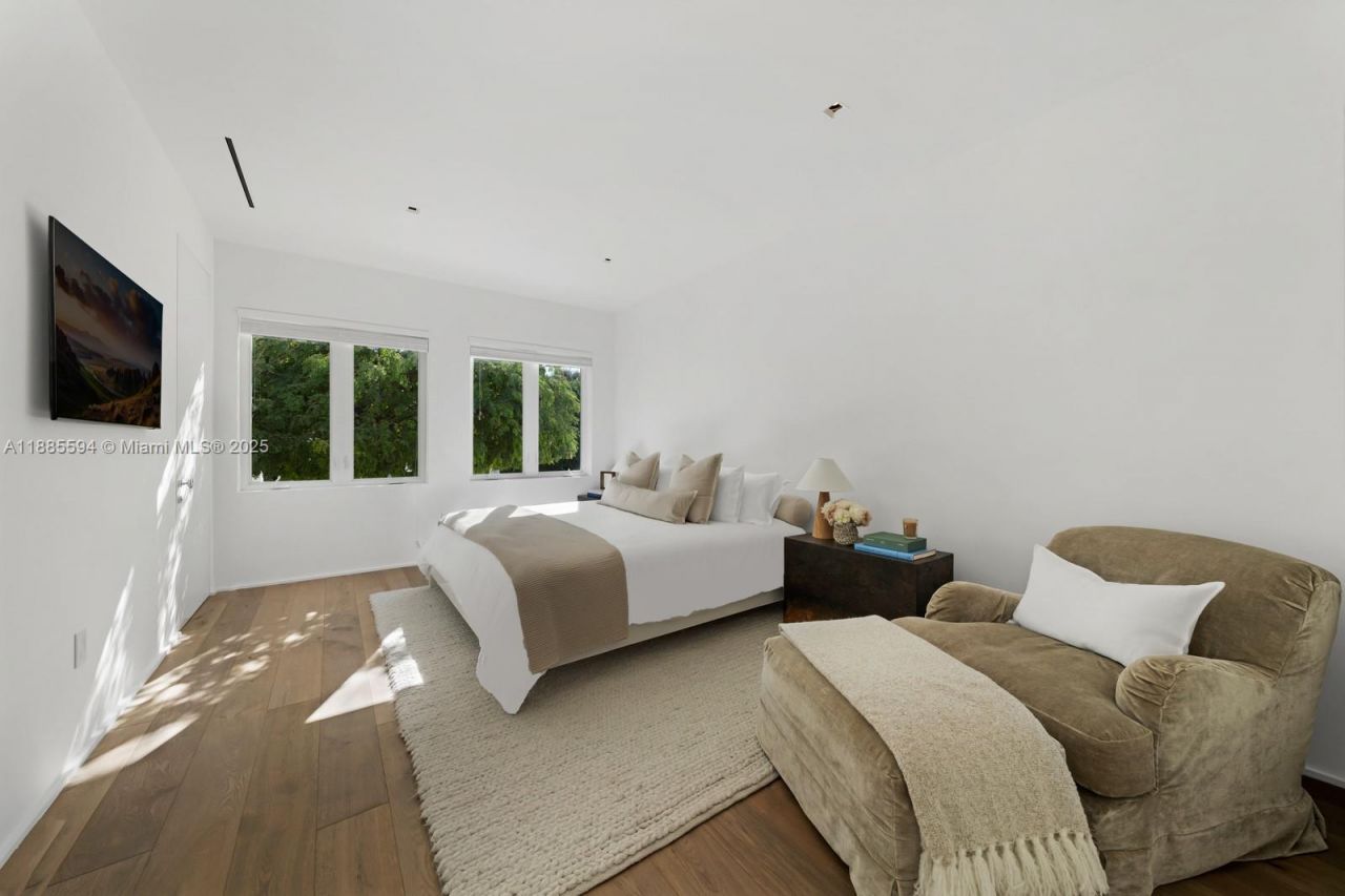 545 Casuarina Concourse, Coral Gables, FL 33143 Photo