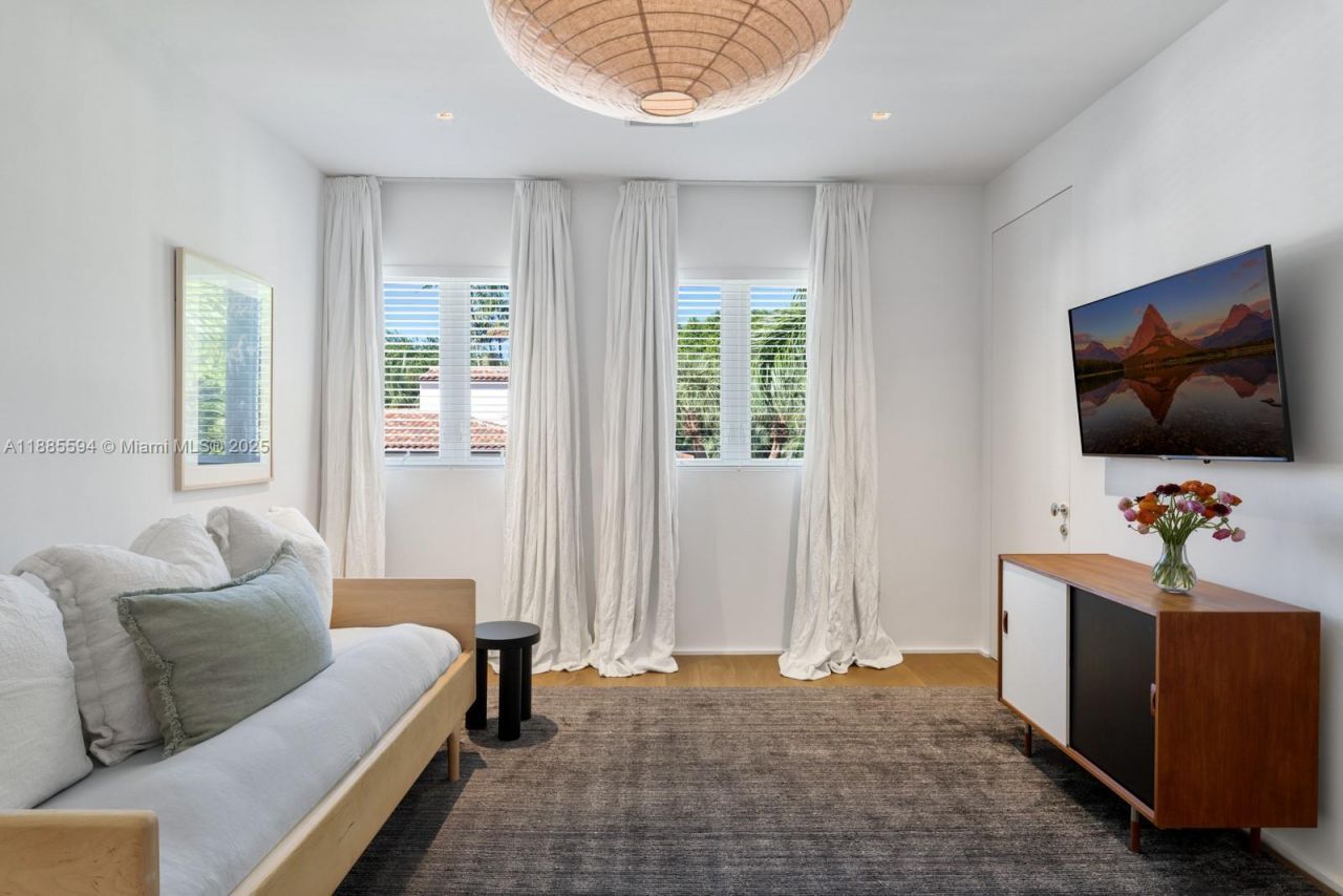 545 Casuarina Concourse, Coral Gables, FL 33143 Photo