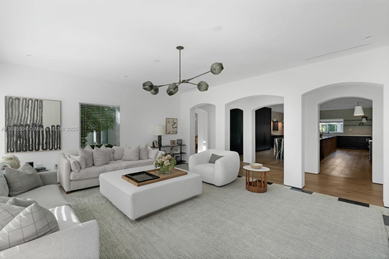 545 Casuarina Concourse, Coral Gables, FL 33143 Photo