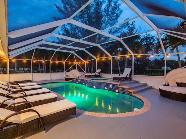 11066 N 46th Pl N, West Palm Beach, FL 33411