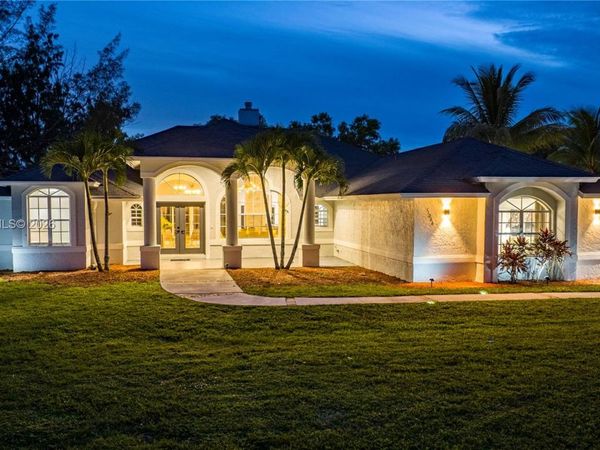 11066 N 46th Pl N, West Palm Beach, FL 33411