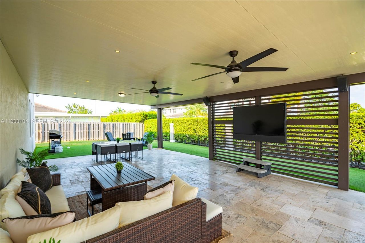 11 NW 122nd Ave, Miami, FL 33182 Photo