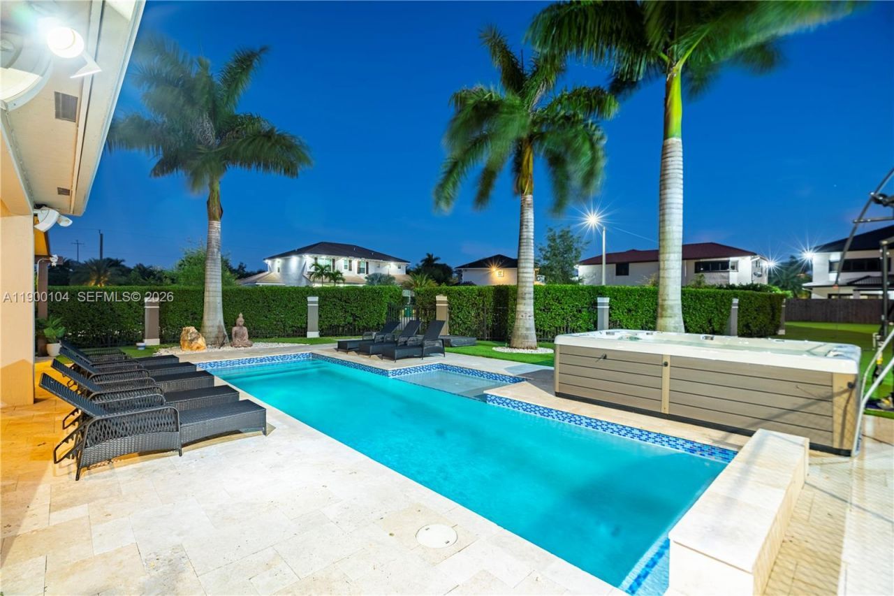 11 NW 122nd Ave, Miami, FL 33182 Photo