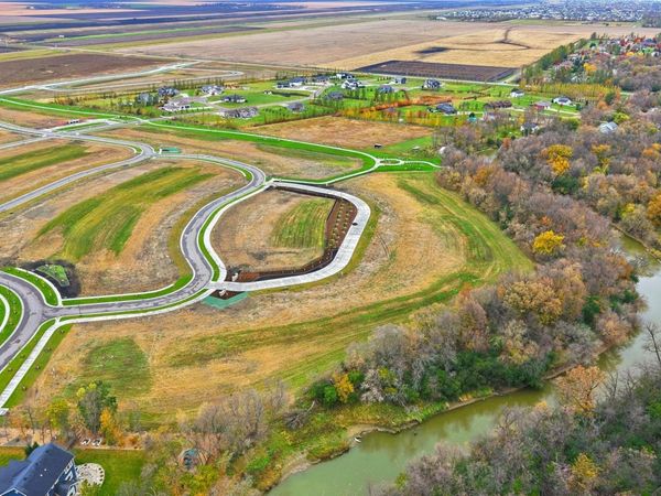 8148 Kirkwood Drive, Horace, ND 58047