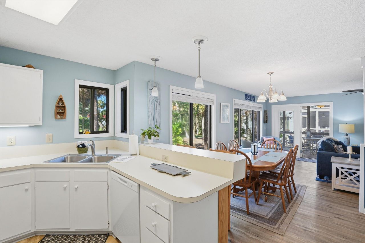 857 Club Cottage Road Photo 8