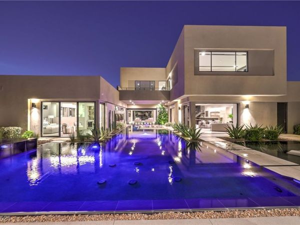 7070 Nomi Court , Las Vegas, NV 89120