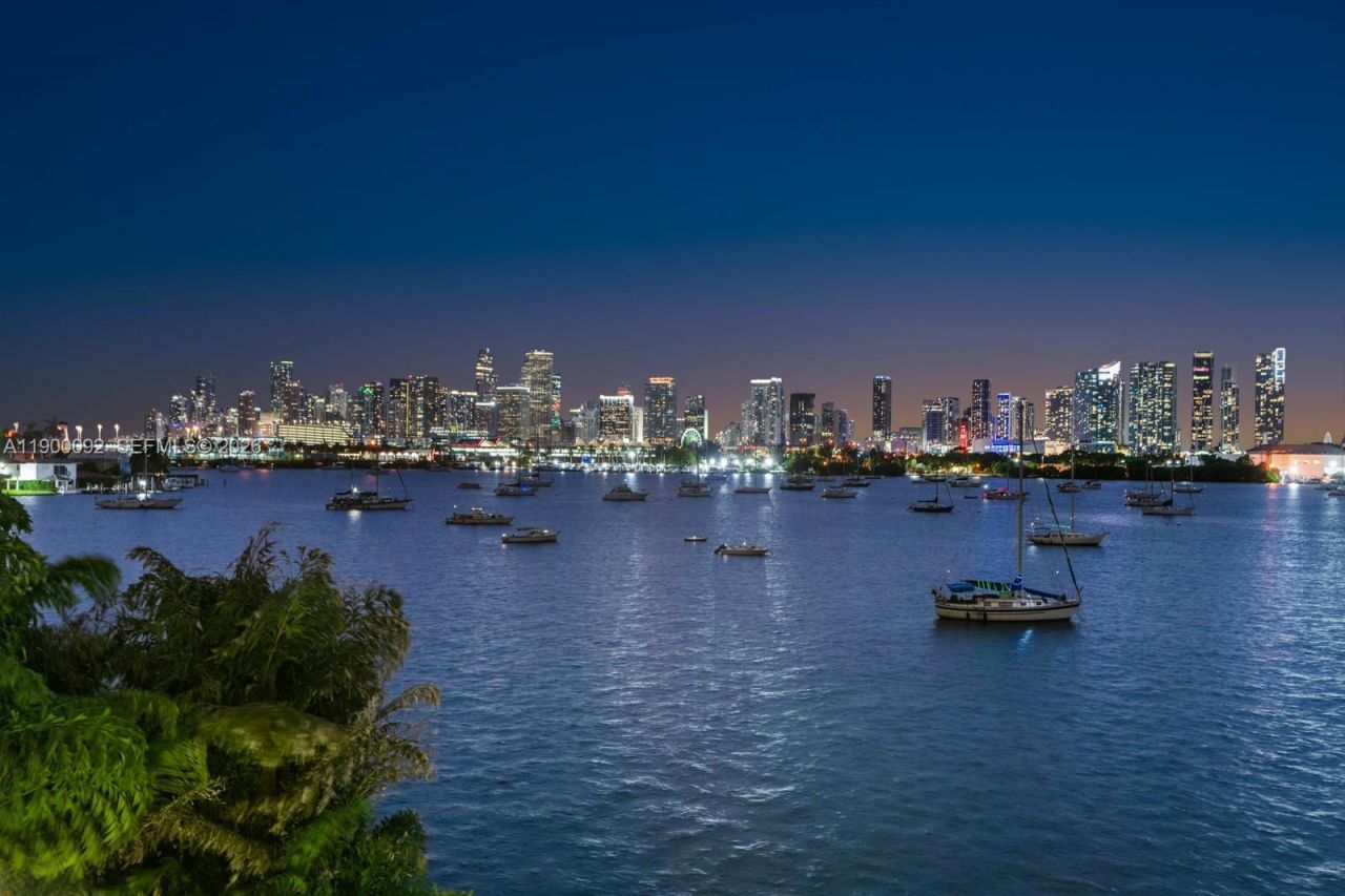 440 S Hibiscus Dr, Miami Beach, FL 33139 Photo