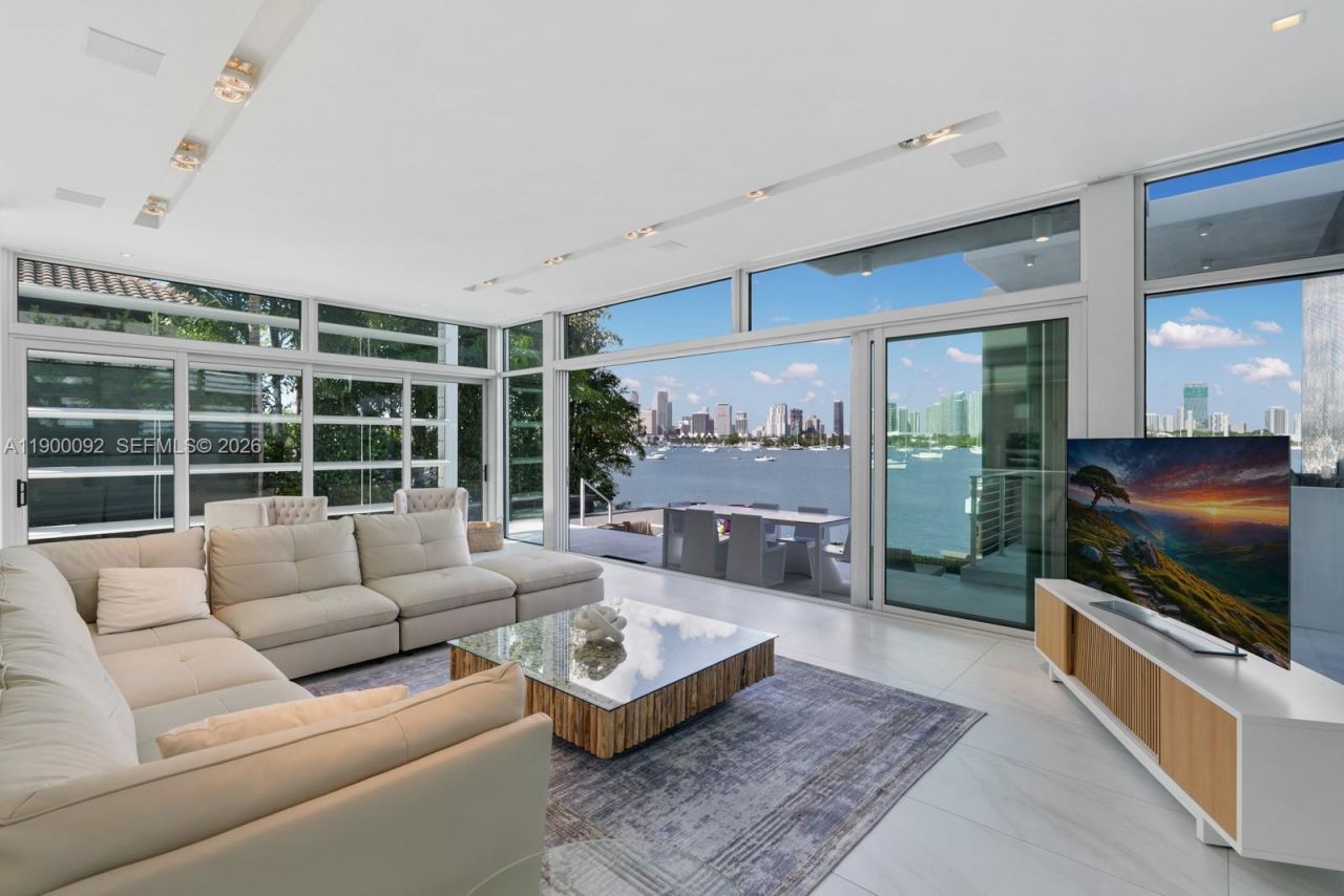 440 S Hibiscus Dr, Miami Beach, FL 33139 Photo