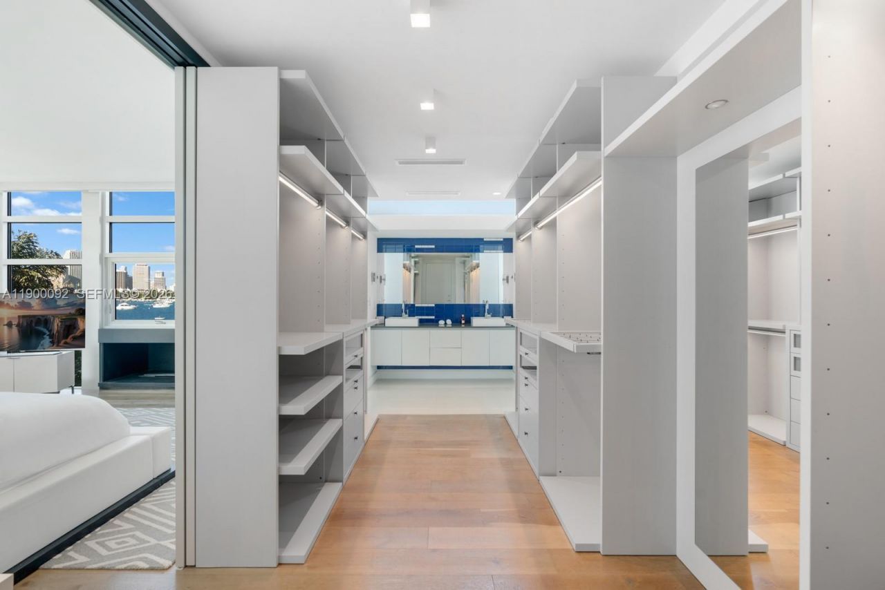 440 S Hibiscus Dr, Miami Beach, FL 33139 Photo