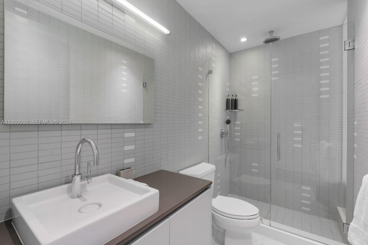 440 S Hibiscus Dr, Miami Beach, FL 33139 Photo