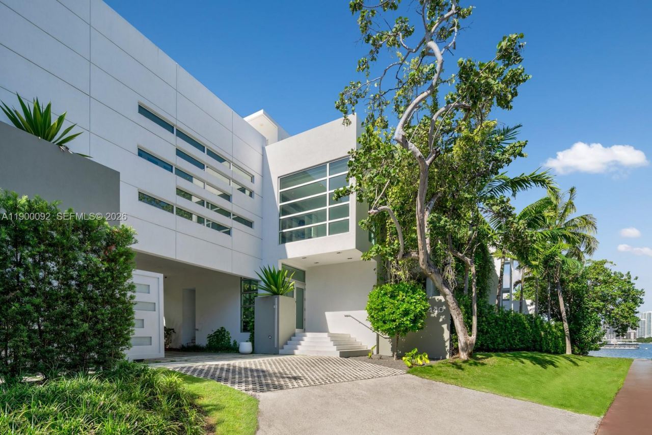 440 S Hibiscus Dr, Miami Beach, FL 33139 Photo