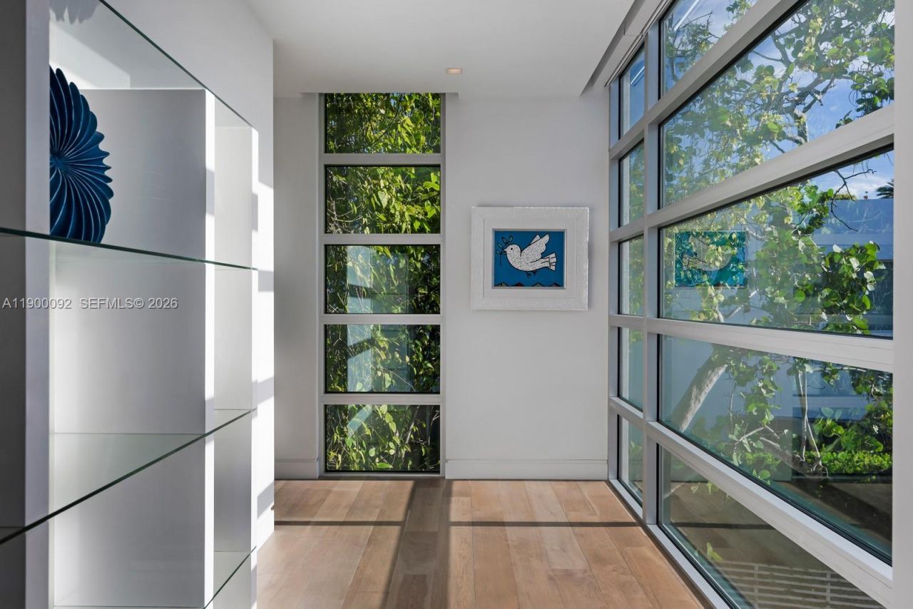 440 S Hibiscus Dr, Miami Beach, FL 33139 Photo