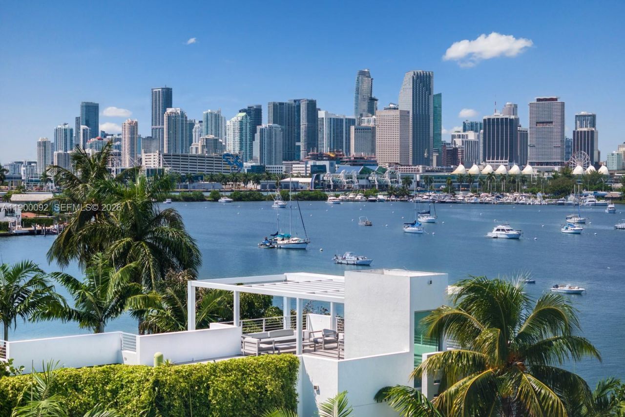 440 S Hibiscus Dr, Miami Beach, FL 33139 Photo