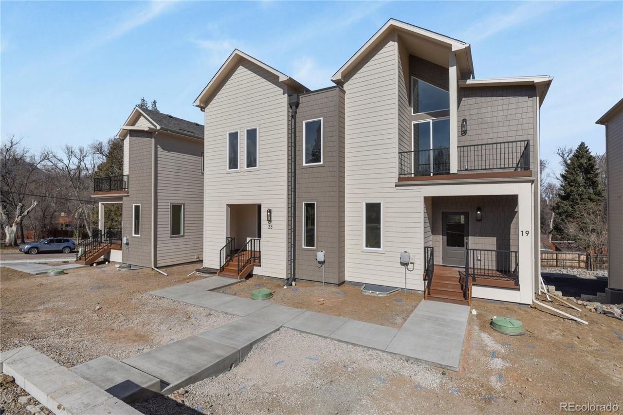 19 Noyer Court, Colorado Springs, CO 80906 Main Photo