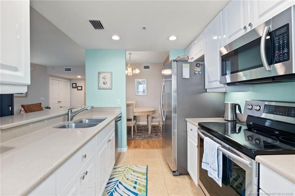 5750 NE Island Cove Way, Unit 3203, Stuart, FL 34996 Photo