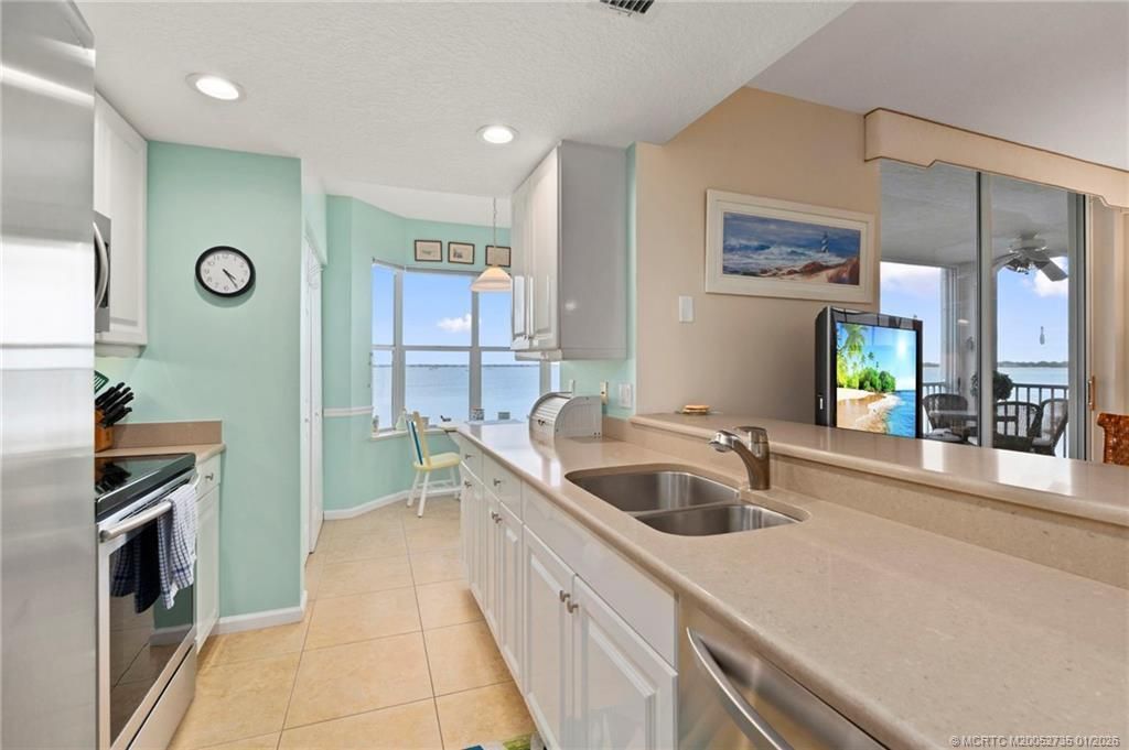5750 NE Island Cove Way, Unit 3203, Stuart, FL 34996 Photo