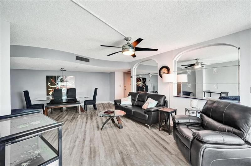 100 Golden Isles Drive, Unit 815, Hallandale Beach, FL 33009 Photo