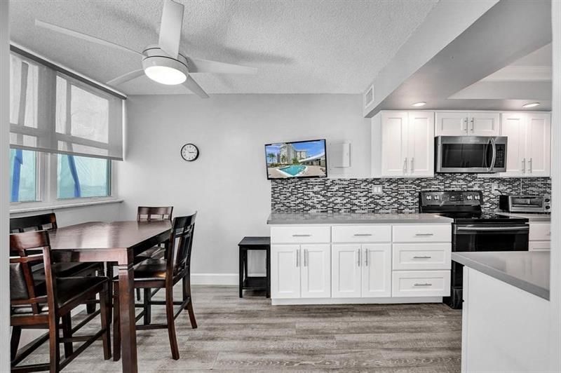 100 Golden Isles Drive, Unit 815, Hallandale Beach, FL 33009 Photo