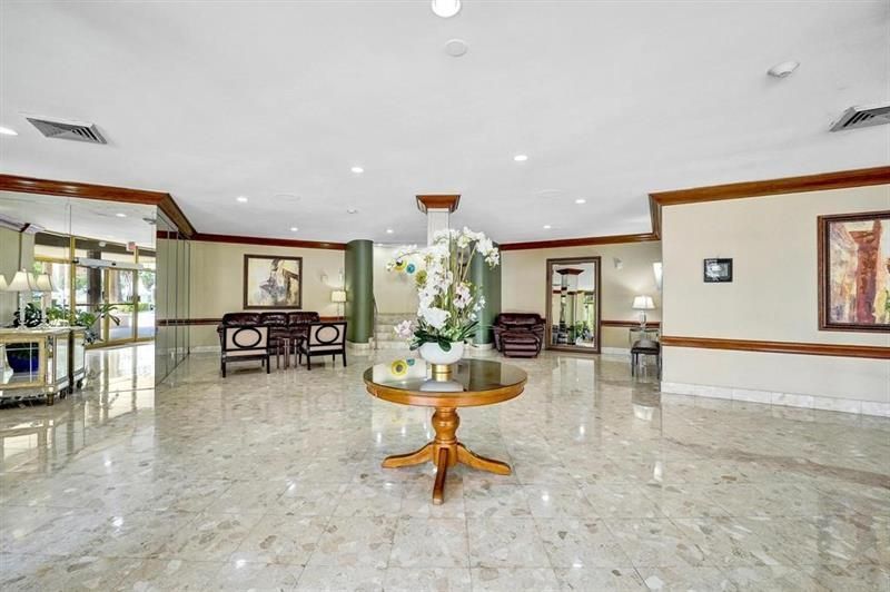 100 Golden Isles Drive, Unit 815, Hallandale Beach, FL 33009 Photo