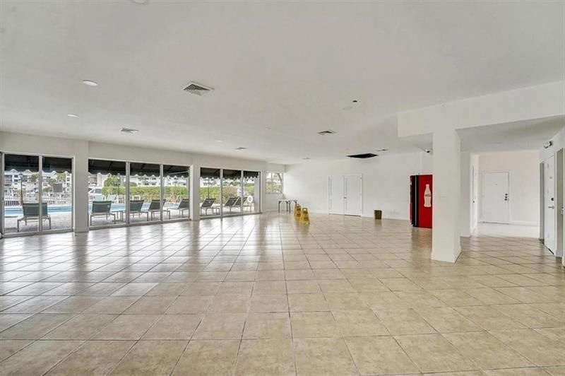 100 Golden Isles Drive, Unit 815, Hallandale Beach, FL 33009 Photo