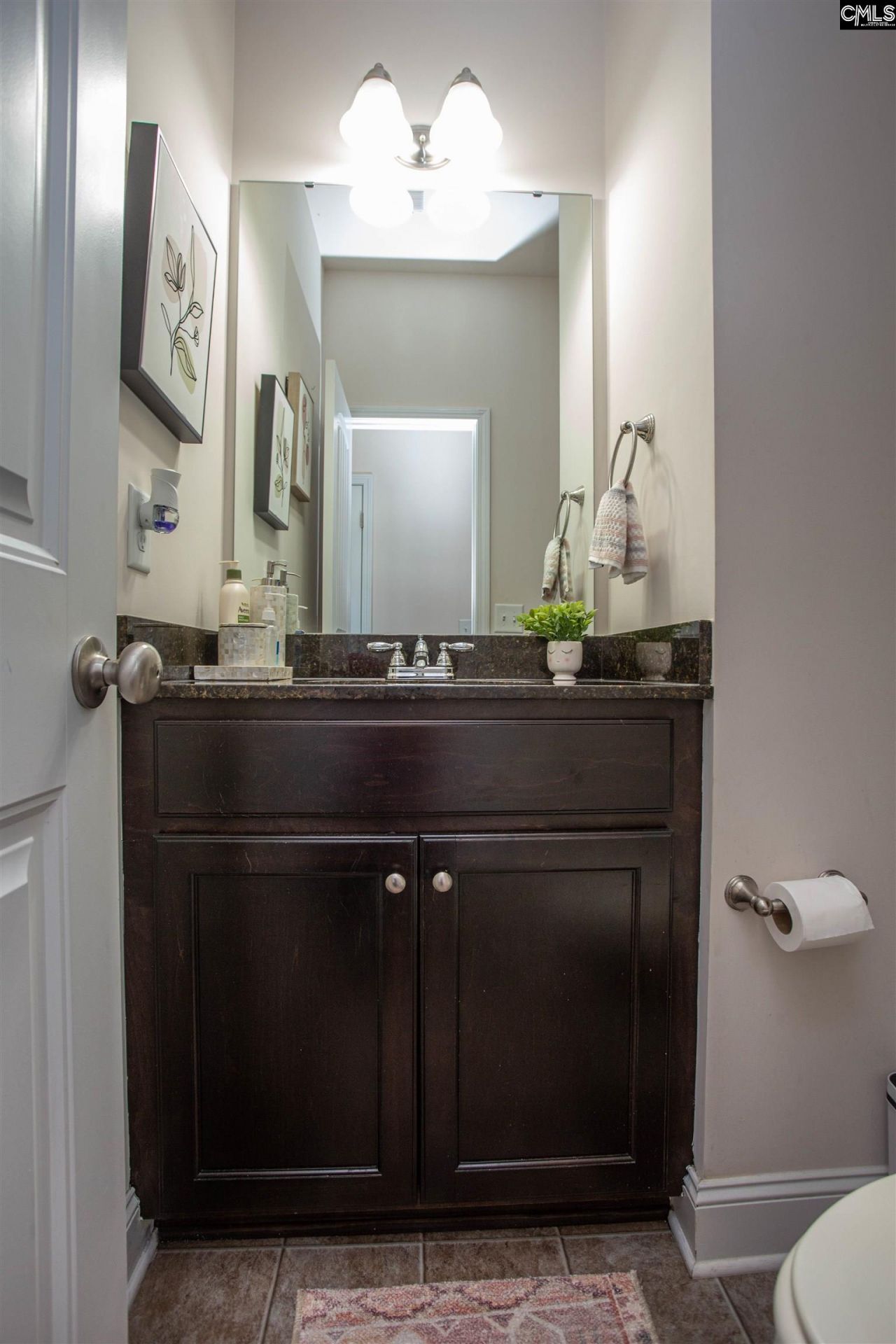 41 Carlisle Lane Photo 13