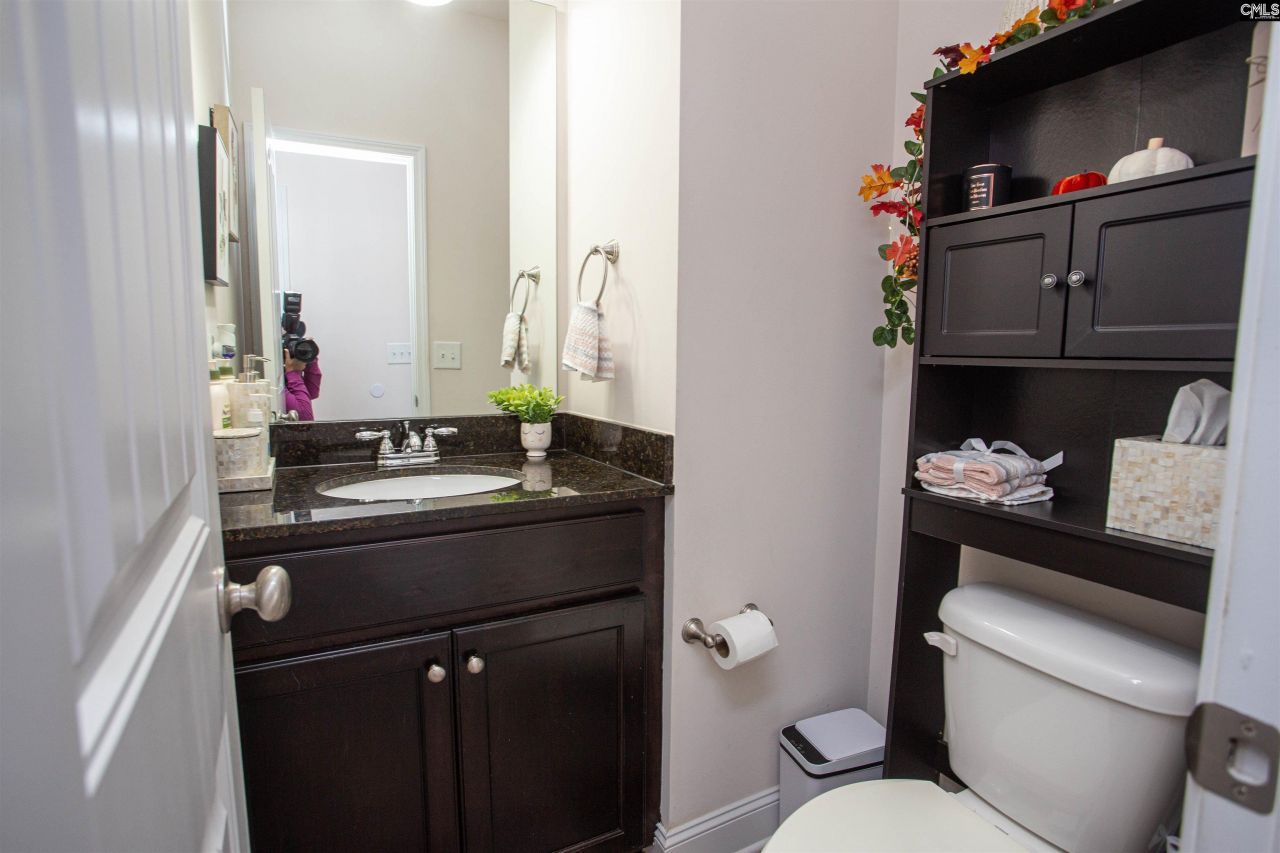 41 Carlisle Lane Photo 14