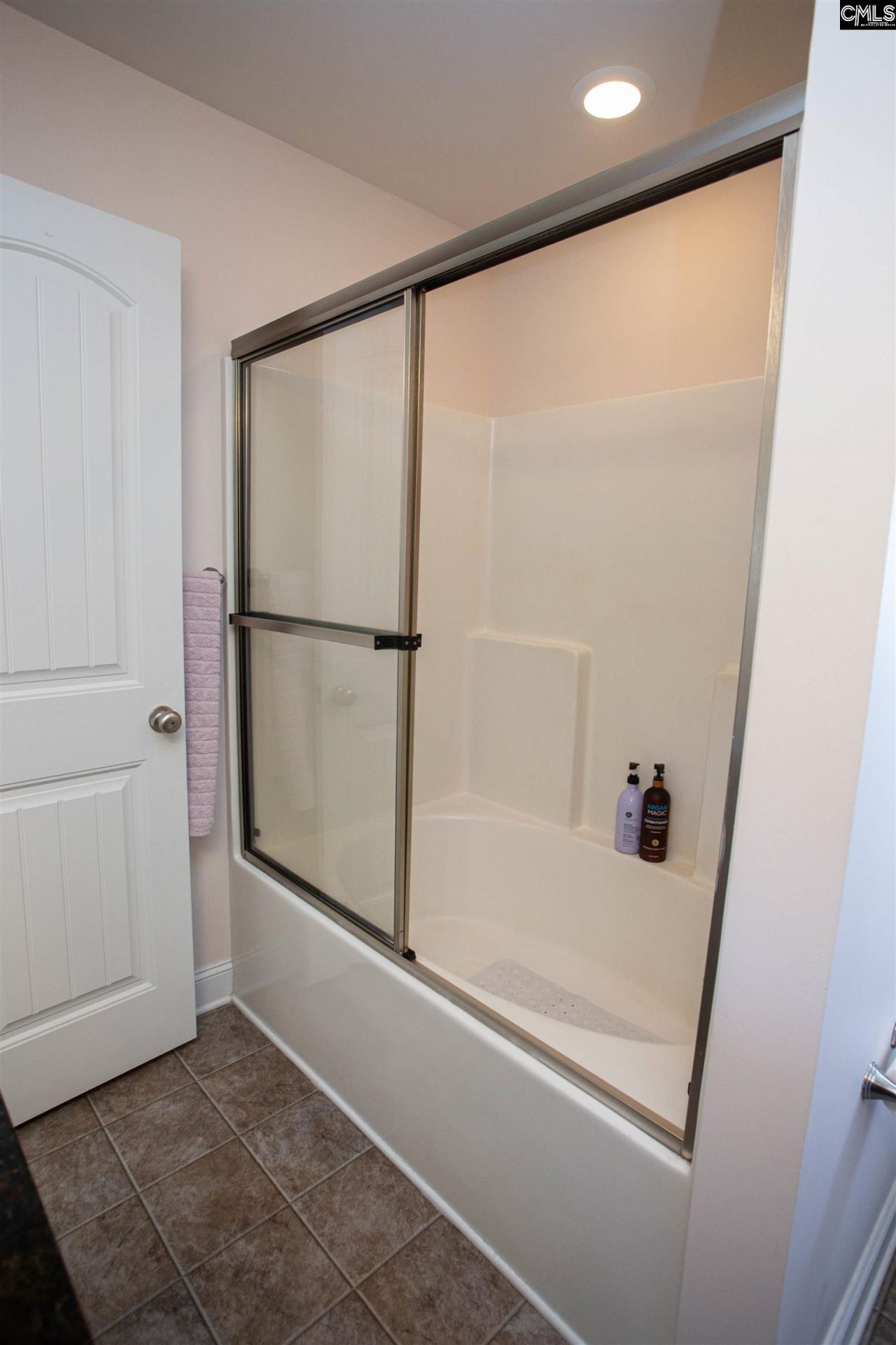 41 Carlisle Lane Photo 19