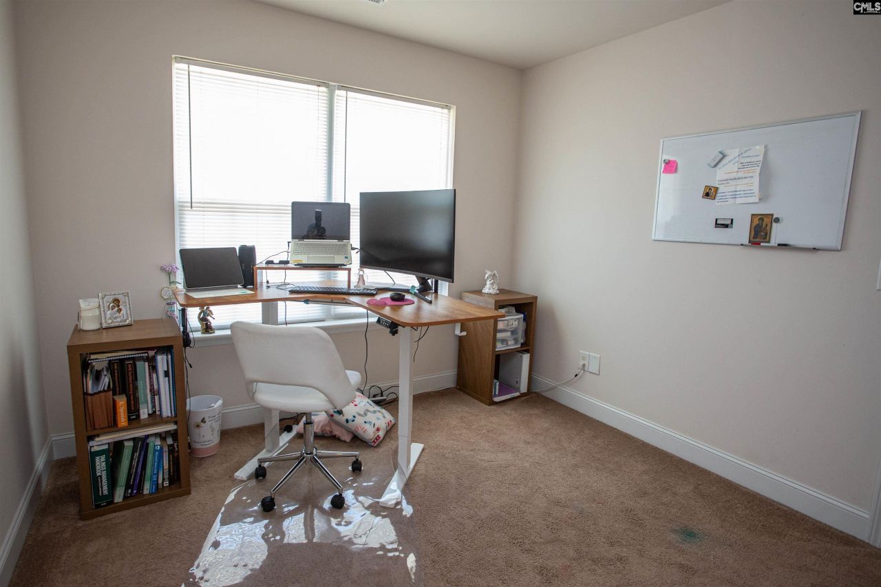 41 Carlisle Lane Photo 23