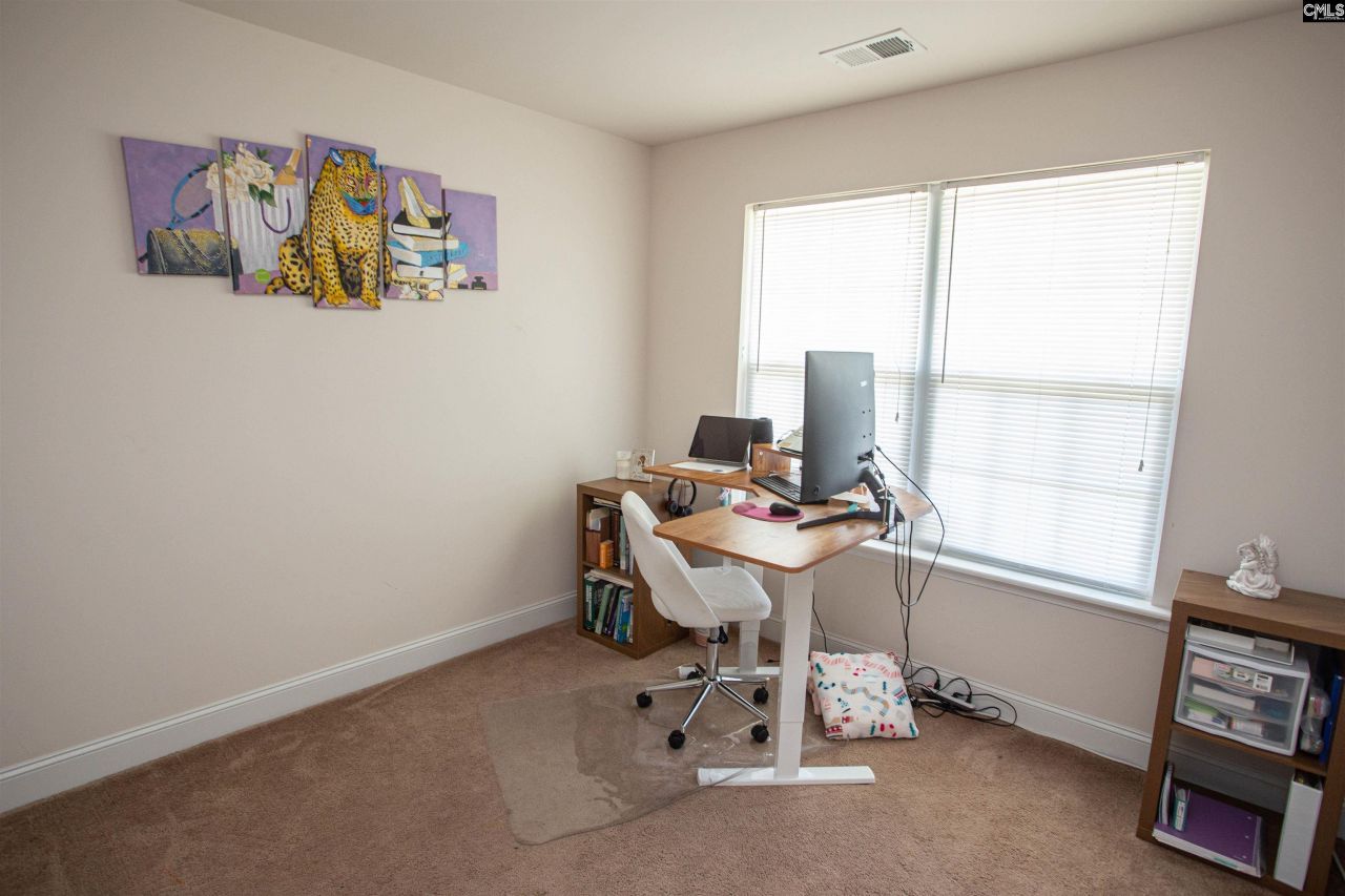 41 Carlisle Lane Photo 24