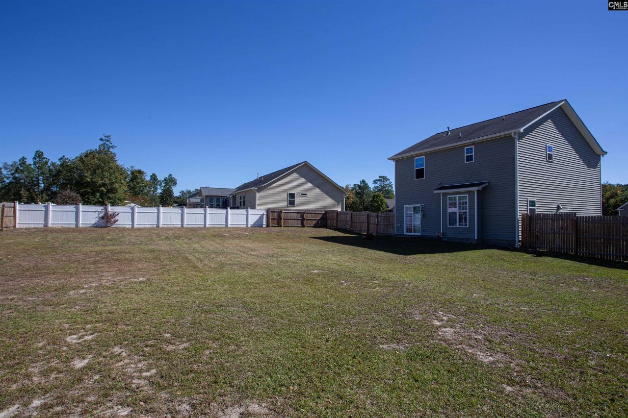 41 Carlisle Lane Photo 31