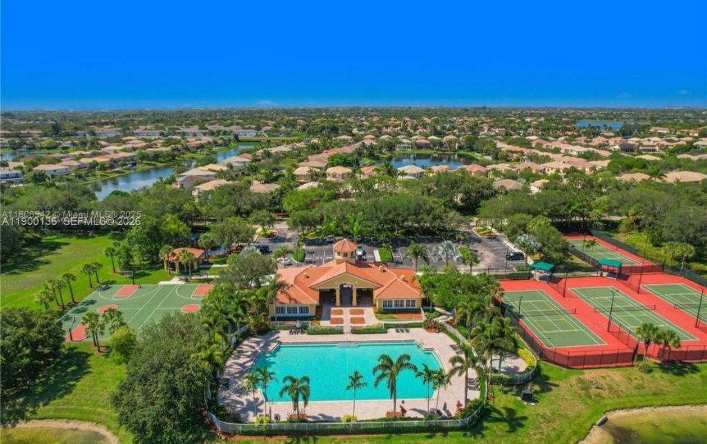 4591 SW 131st Ter, Miramar, FL 33027 Photo