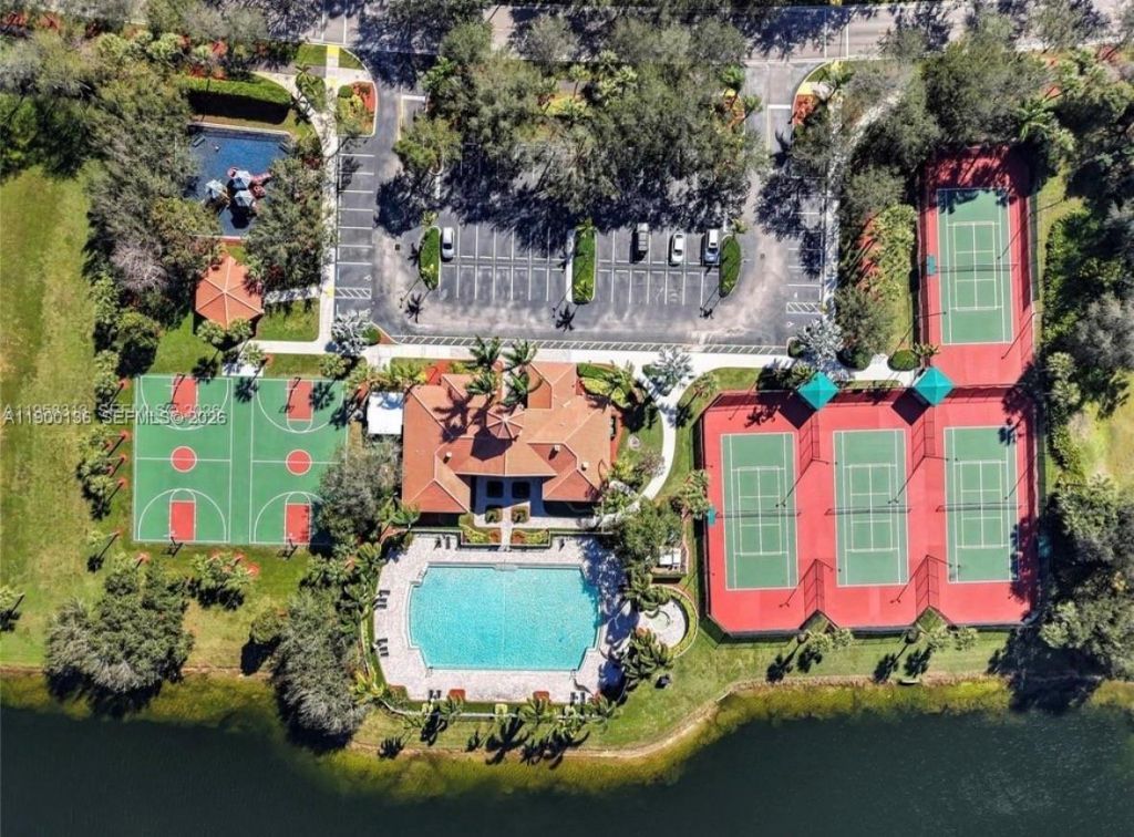 4591 SW 131st Ter, Miramar, FL 33027 Photo