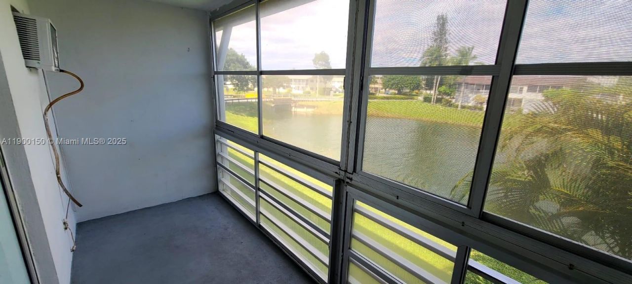 92 Berkshire D, Unit 92, West Palm Beach, FL 33417 Photo