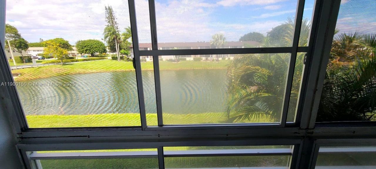 92 Berkshire D, Unit 92, West Palm Beach, FL 33417 Photo