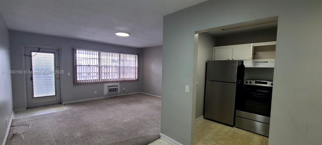 92 Berkshire D, Unit 92, West Palm Beach, FL 33417 Photo