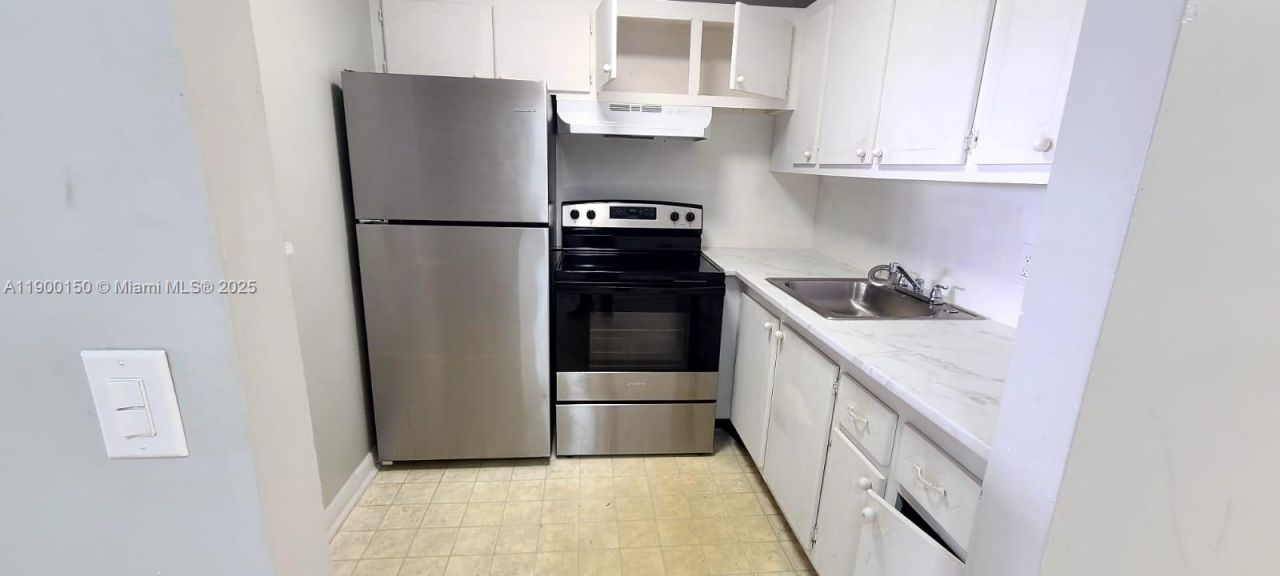 92 Berkshire D, Unit 92, West Palm Beach, FL 33417 Photo