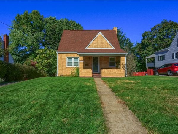 907 Valleyview Drive, Dravosburg, PA 15034
