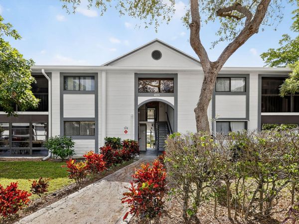 15453 Lakes Of Delray Boulevard, Unit 207, Delray Beach, FL 33484