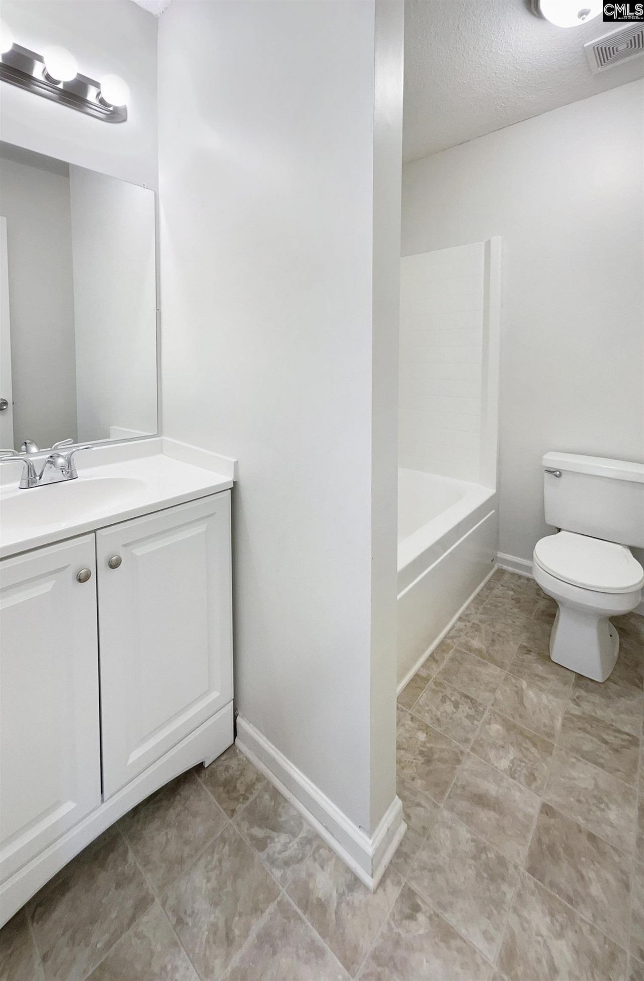 129 Cedar Field Lane Photo 14