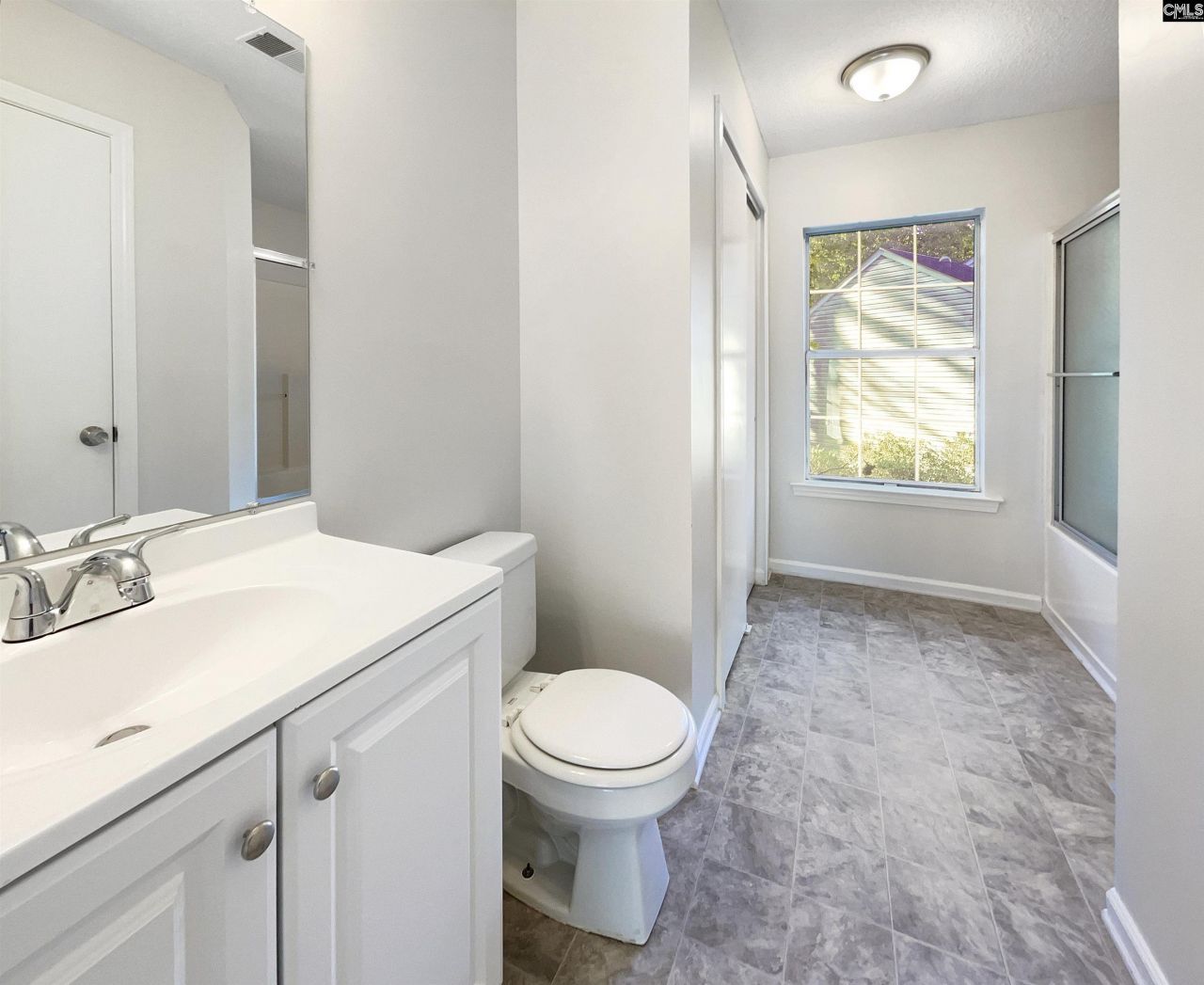 129 Cedar Field Lane Photo 7