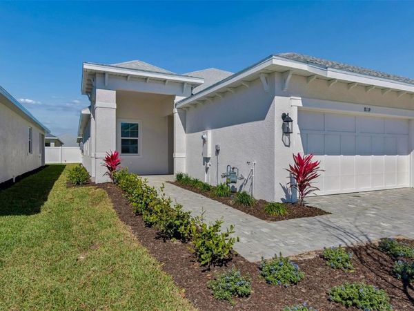 8119 NEWBERRY AVENUE, BRADENTON, FL 34210