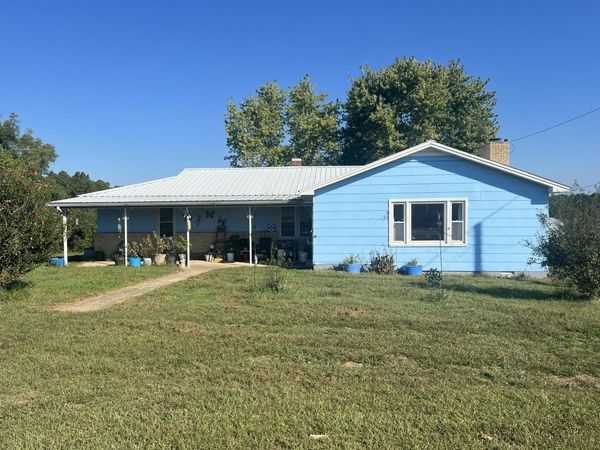 494 N T Highway, Birch Tree, MO 65438