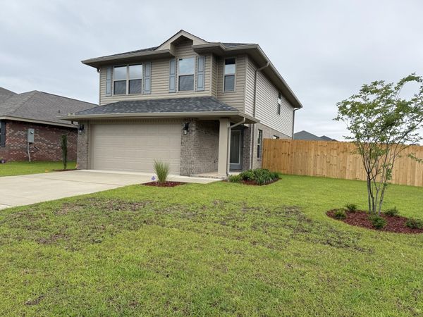 199 Ridgeway Circle, Crestview, FL 32536