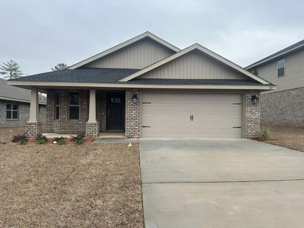192 Ridgeway Circle, Crestview, FL 32536