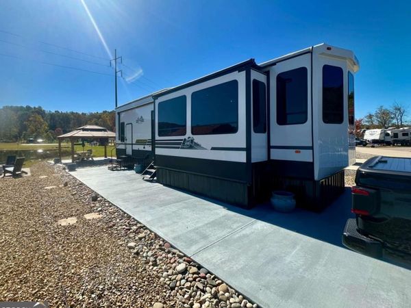 185 Mountain Meadows Drive, Unit 185, Morganton, GA 30560