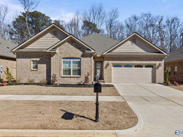 9556 Abington Cove Boulevard, Madison, AL 35757