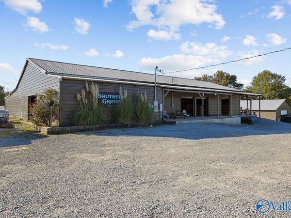 24 Reneau Road, Oneonta, AL 35121